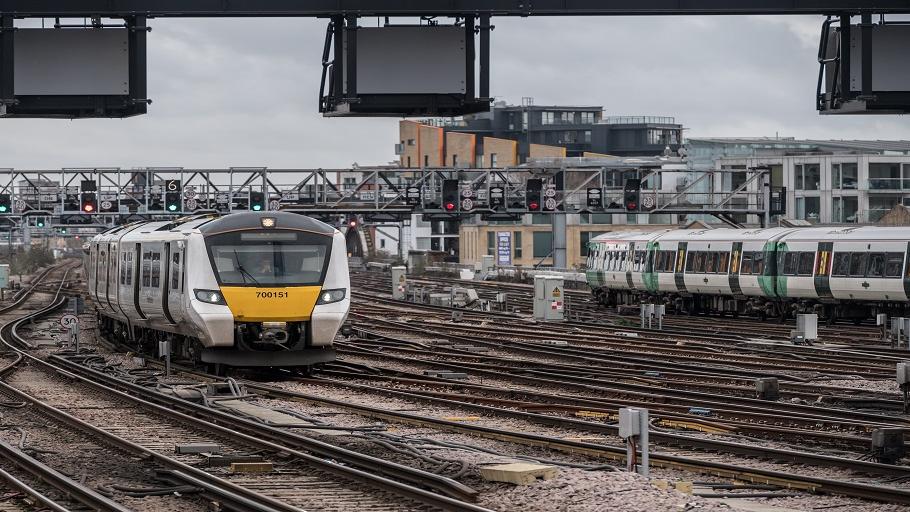 Two GTR trains arriving into London Bridge Station
