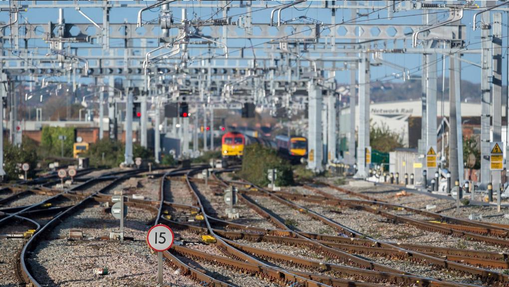 Track views from Cardiff Central station