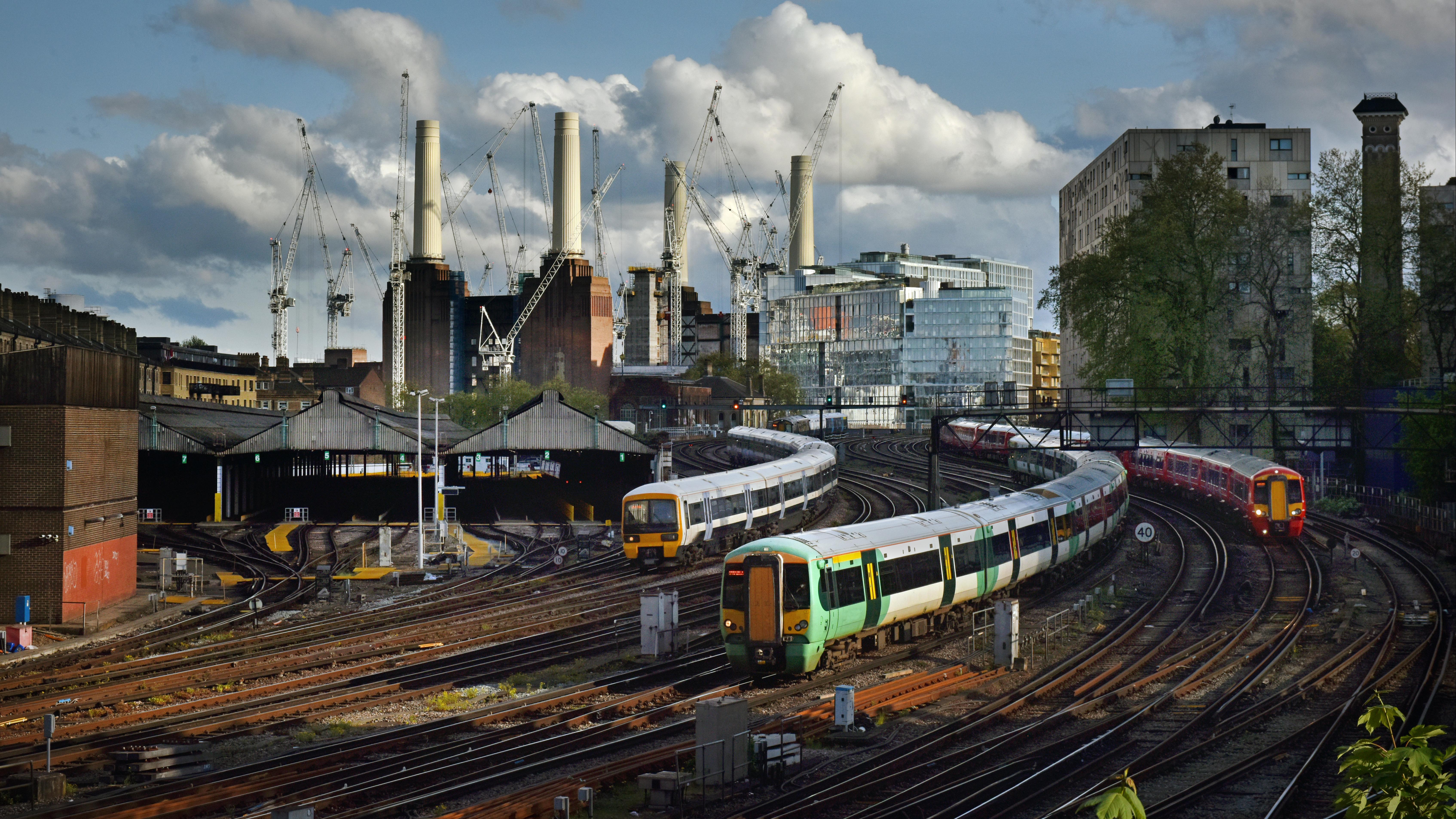 Trains approaching Victoria
