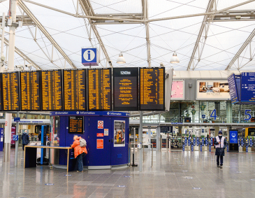 Manchester Piccadilly station