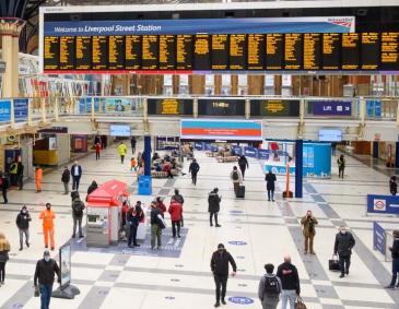 Liverpool Street railway station concourse