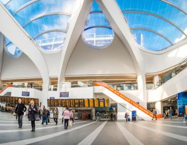 Birmingham New Street station concourse